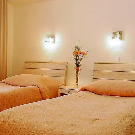 Otel Rija Tia