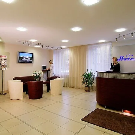 Rija Tia Otel