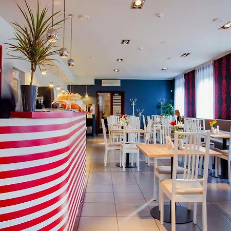 Rija Tia 3* Riga